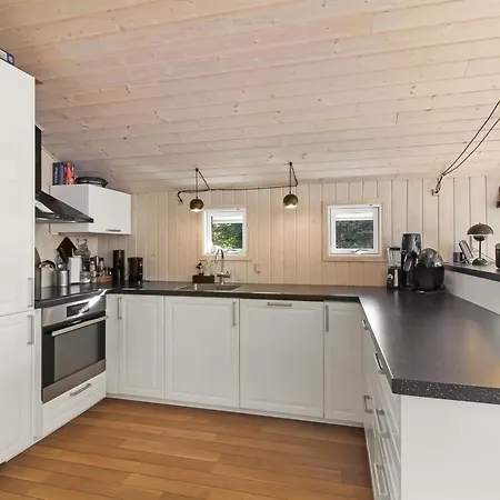 Arman - 900m From The Sea By Interhome *